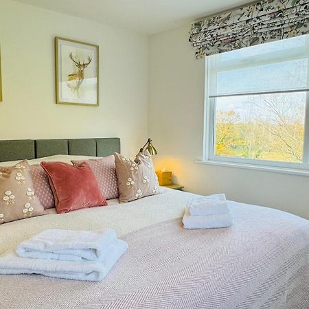 3 Bed Spa Cottage Southwater Exterior photo